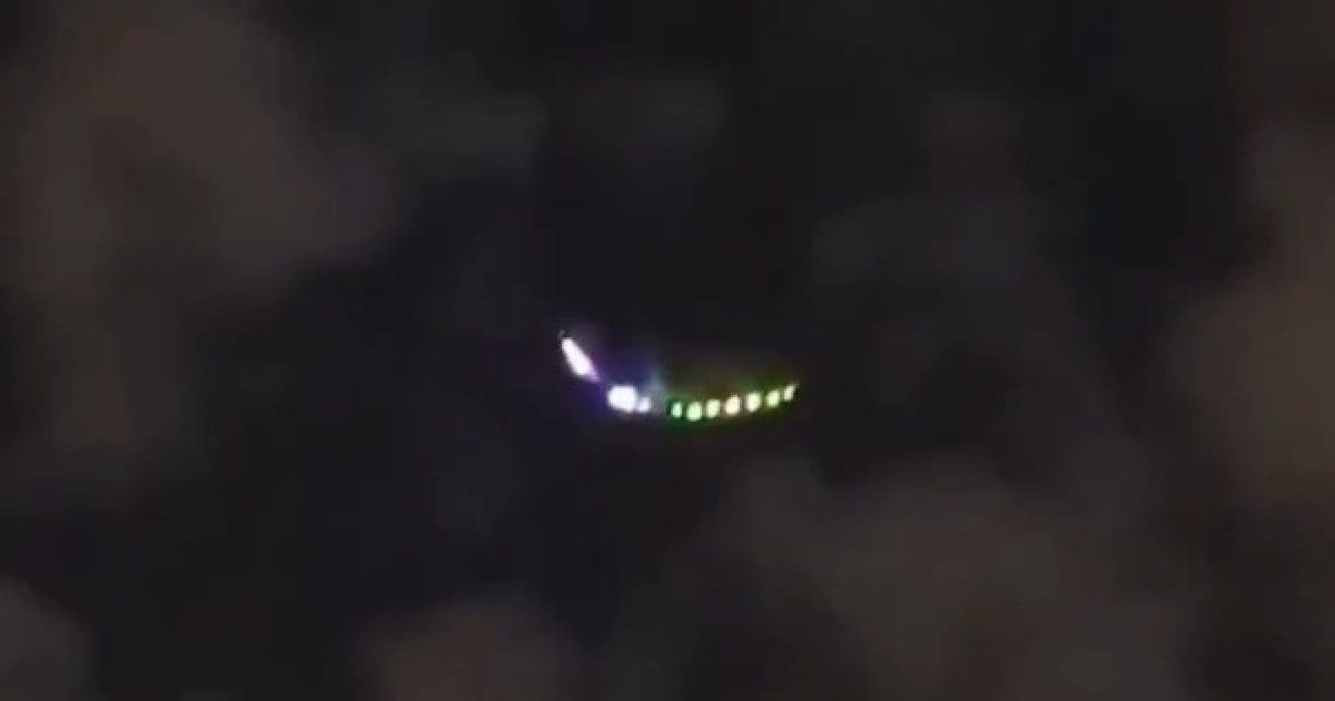 Unknown Flying Object Observed Over Iran Last Night – What Was It?
